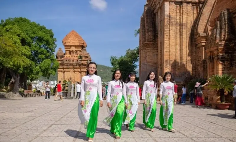 Kiến thức Văn, Sử, Địa là nền tảng tốt cho học sinh khối C theo đuổi ngành du lịch.